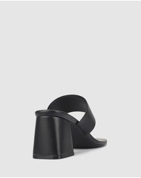 Verali - Stassie Block Heel Mules