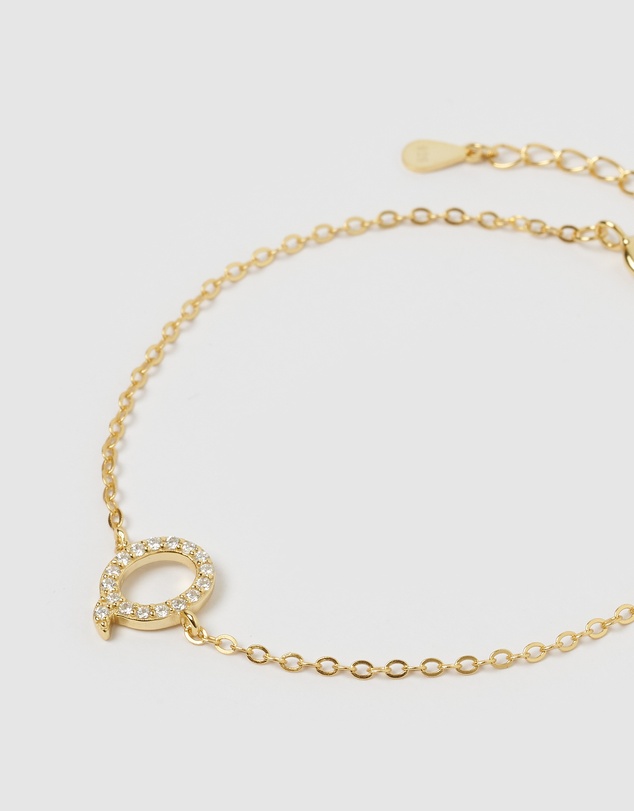 Izoa - Crystal Letter Q Bracelet