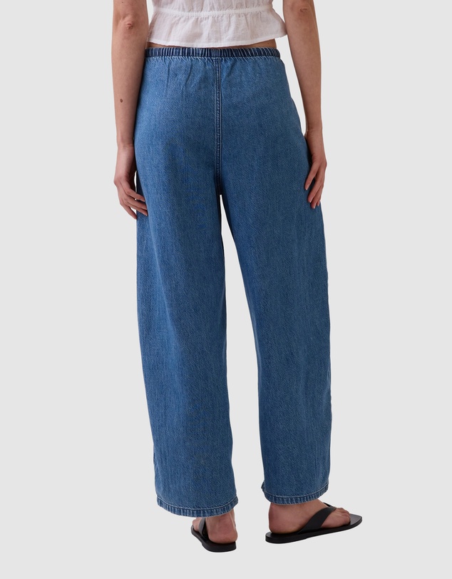 GAP - Mid Rise UltraSoft Easy Barrel Jeans