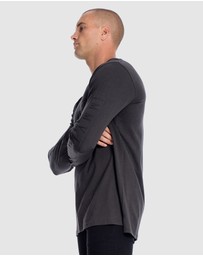 DVNT - Deluxe Long Sleeve Tee