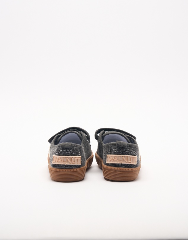 Walnut Melbourne - Ben Canvas