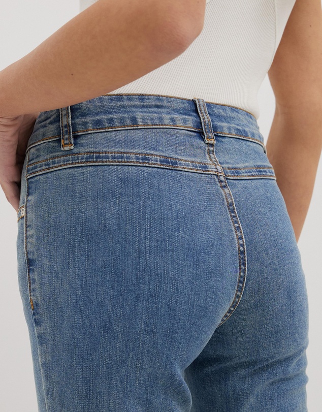 Dazie - Rise Up Mid Rise Stretch Bootcut Jeans