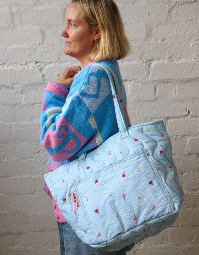 Mosey Me - Forget Me Not Quilted Bag in Sky