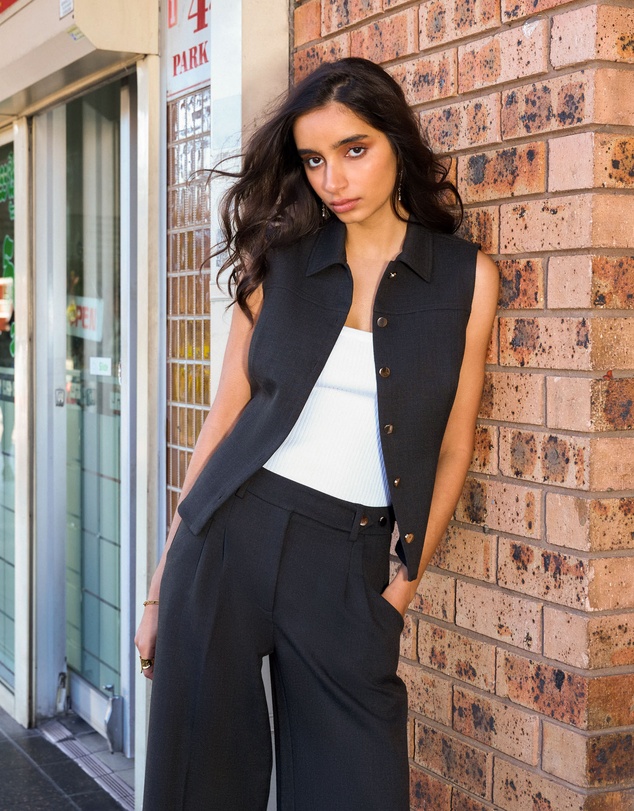 Forcast - Dolly Collared Vest