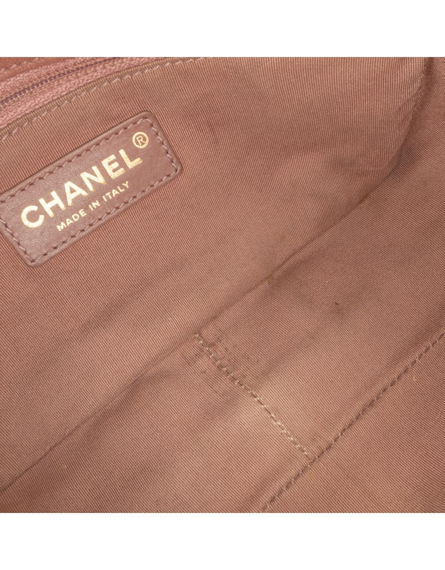 Chanel - Pre-Loved Mini Rectangular Chevron Lambskin Chain Around Flap
