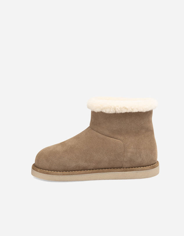 Ozwear Connection Uggs - UGG Essential Logo Mini Boots