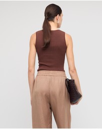 Staple the Label - ARDEN CUTOUT KNIT TOP CHOCOLATE