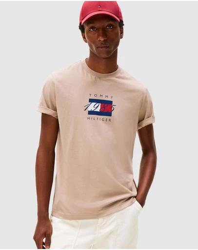 Tommy Hilfiger - Flag Graphic Jersey T-Shirt