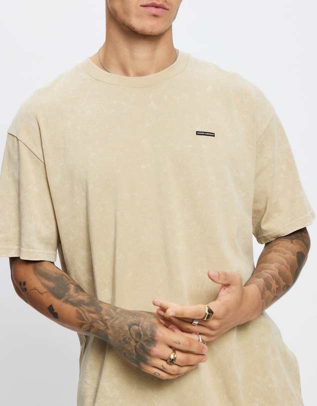 Under Armour - UA M HW OS Logo Wash SS T-Shirt