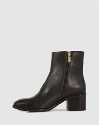 S by Sempre Di - Nariman Ankle Boots