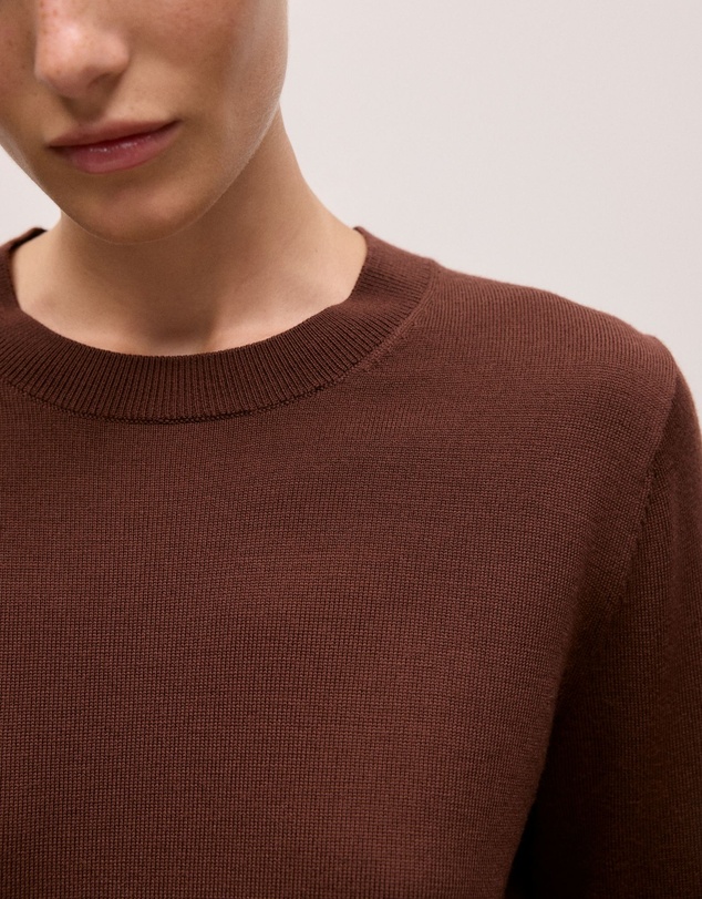Trenery - Merino Classic Crew in Espresso