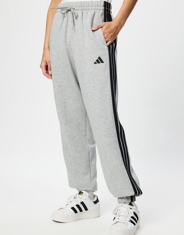 adidas Sportswear - Essentials 3-Stripes Fleece Loose-Fit Pants