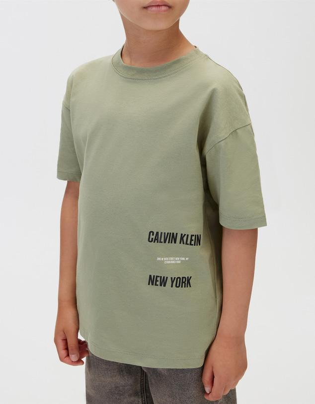 Calvin Klein Jeans - Boys Interest Placement T-Shirt