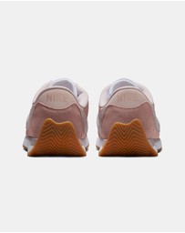 Nike - Pacific - Women's