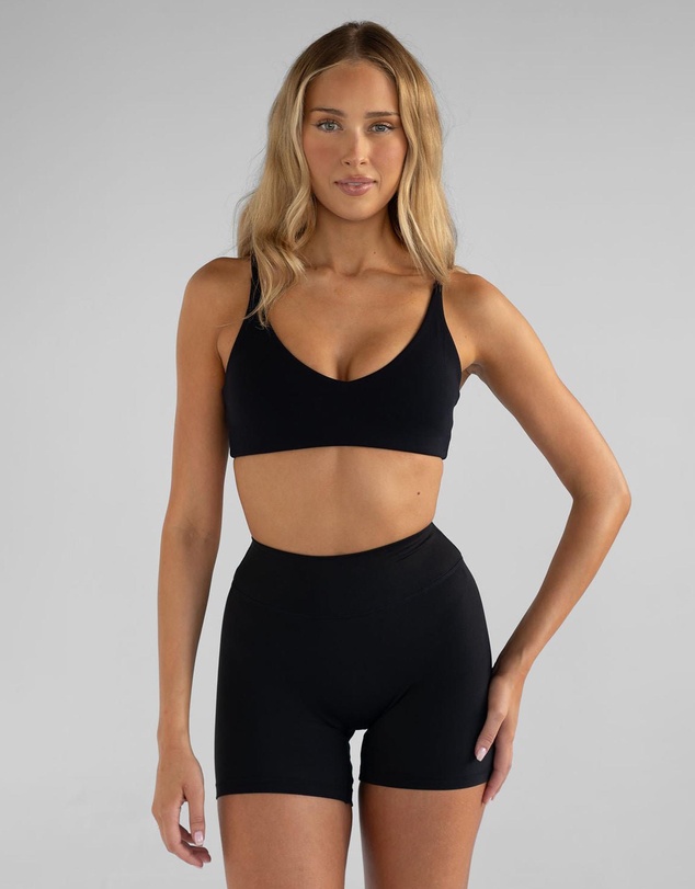 Leelo Active - Elevate Scrunch Shorts