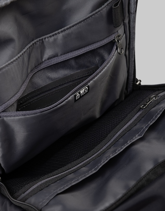 Kathmandu - Flight RFID Pouch