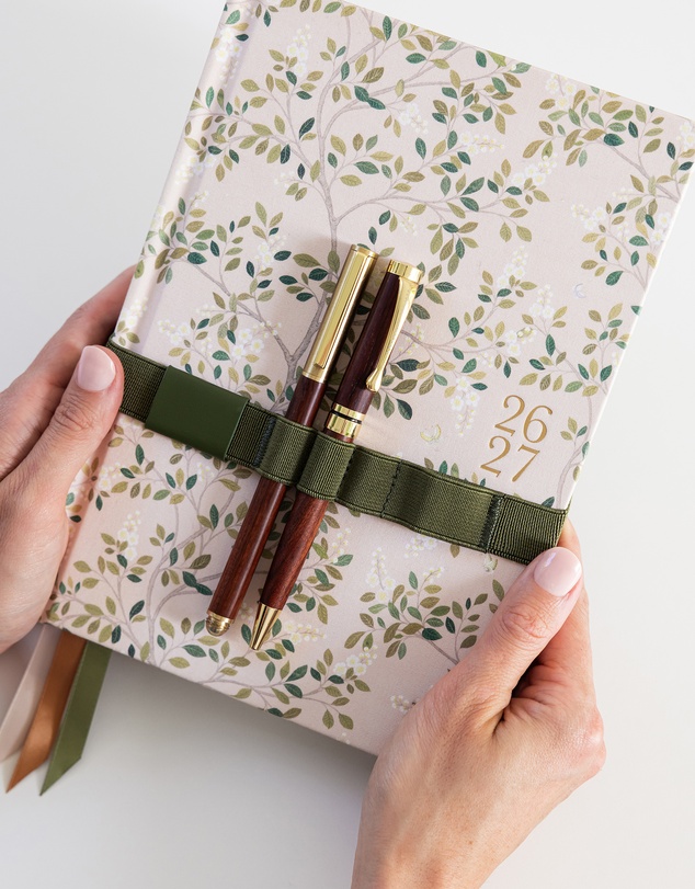 Bespoke Letterpress - 2026–2027 Weekly Financial Year Planner – White Blossoms