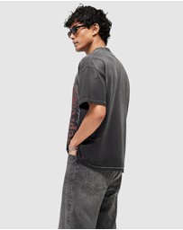 Represent - Loaded With Love T-Shirt