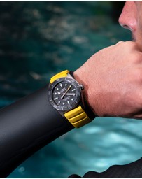 TIMEX - Deep Water Reef 200 SST Black Dial Yellow Rubber Strap