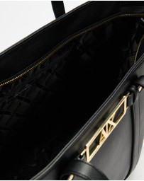 Armani Exchange - Polly Shopping M