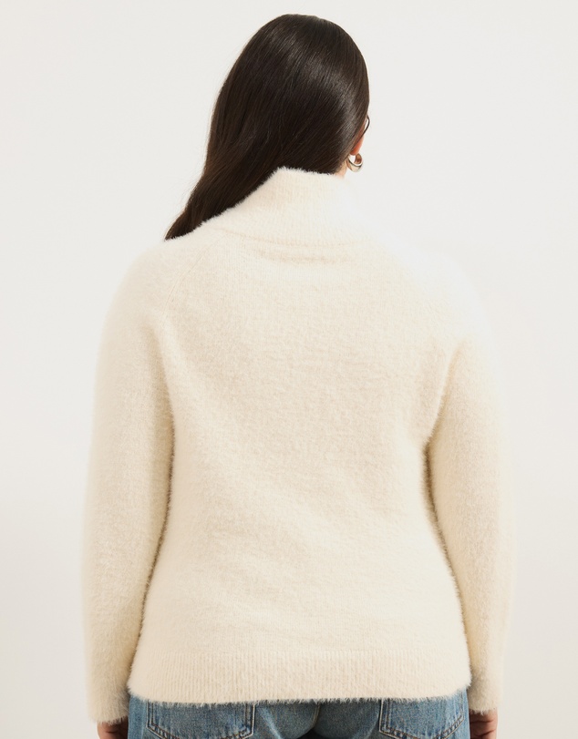 Atmos&Here Curvy - Cia Half Zipper Fluffy Turtleneck Sweater