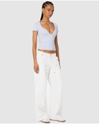 EDIKTED - Katia V Neck Top
