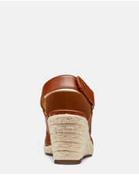Vionic - Brooke Wedge - Cognac