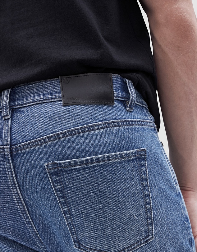 UNISON - Slim Tapered Jean