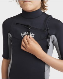 Billabong - Boys 8 to 16 Absolute Natural Chest Zip Wetsuit