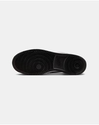 Nike - Nike Court Vision Low - Men's