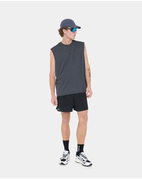 PYRA - Drive Oversized Tank