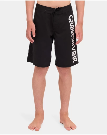 Quiksilver - Boys 8 to 16 Everyday Omni Logo 17