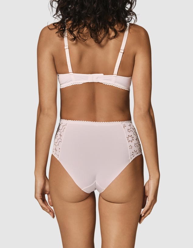 Simone Perele - Oisive Control Brief