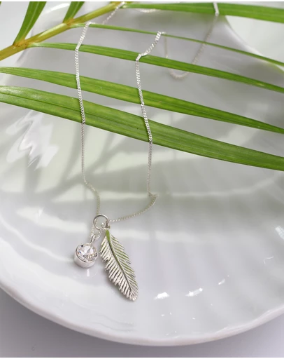 Elli Jewelry - Necklace 925 Sterling Silver Crystal Feather