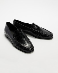AERE - Classic Leather Loafers