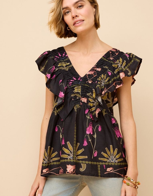 NEXT - Sleeveless Ruffle V-Neck Top