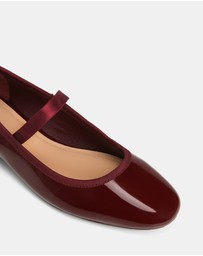 Wittner - Alannah Crinkle Patent Leather Mary Janes