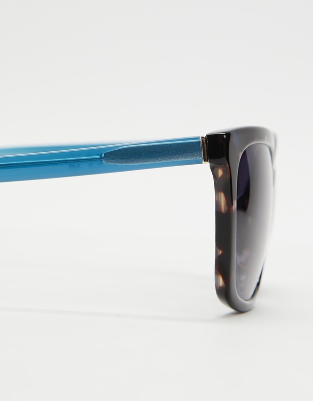 DKNY - DK546S Sunglasses