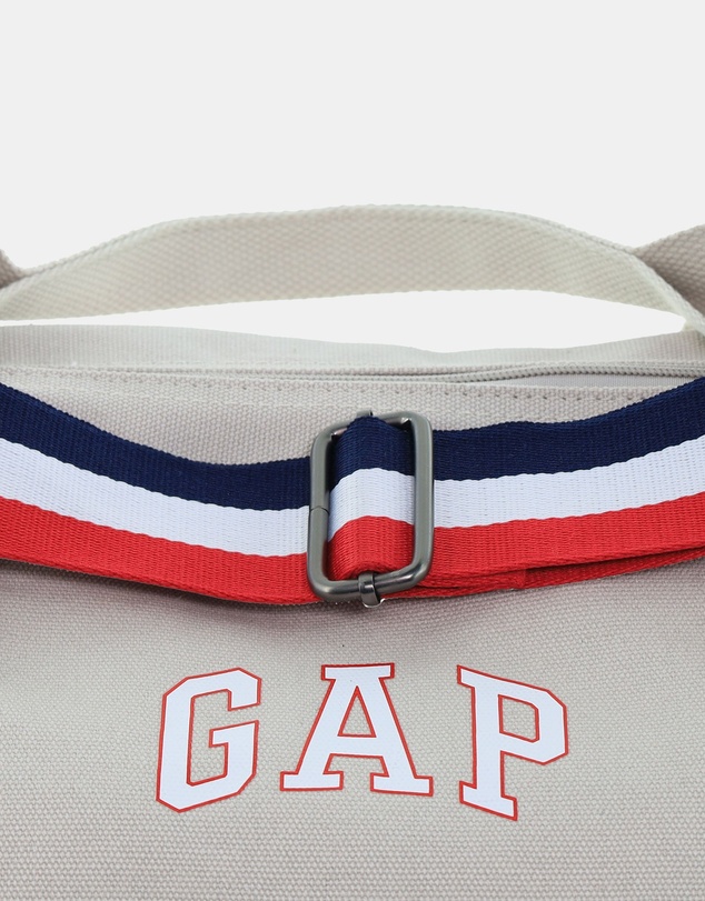GAP - GAP Unisex Canvas Overnighter/Barrell Bag