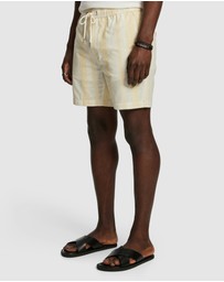 yd. - Sanders Stripe Short
