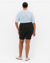 City Chic - Plus size Turn Up Skinny Denim Short - black wash