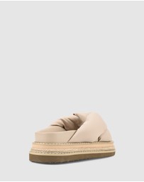 Verali - Thames Flatform Slides
