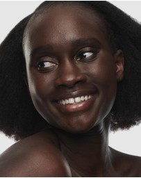 MAC - Studio Radiance Serum-Powered Foundation