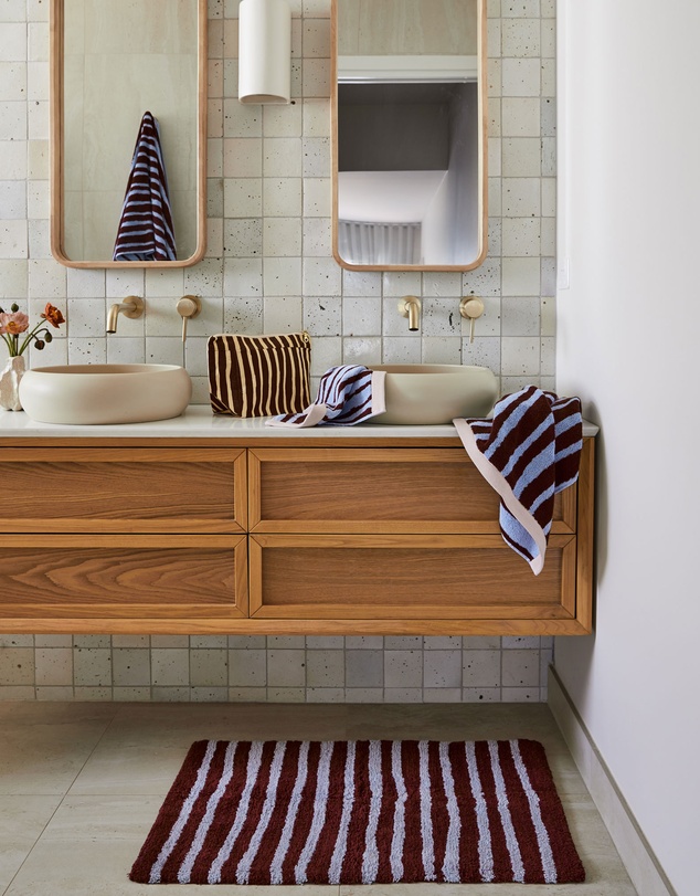 Mosey Me - Strokes Hand Towel