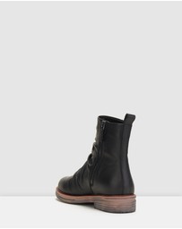 Rollie - Sidezip Rise Boot
