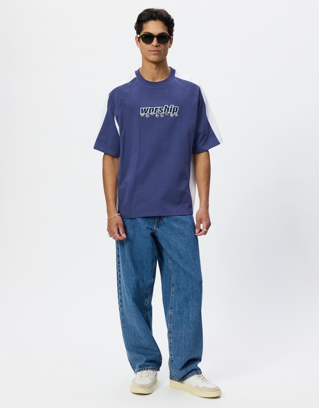 Worship - Line Stepper Box Crop Raglan Tee