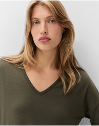 UNISON - Soft V Neck Long Sleeve Tee