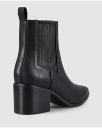 Verali - Fillipin Chelsea Ankle Boots
