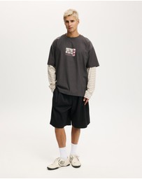 Cotton On - Box Fit Graphic T-Shirt