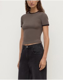 Assembly Label - Kourt Contrast Bind Tee